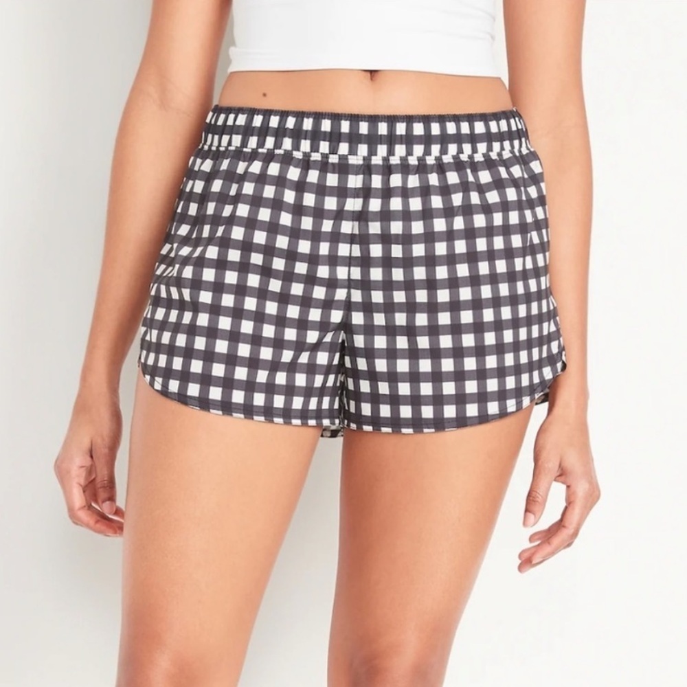 Old Navy Active StretchTech Run Shorts